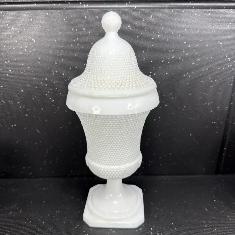 LE Smith White Milk Glass Hobnail Apothecary Jar Urn with Lid 10.5inch Vintage